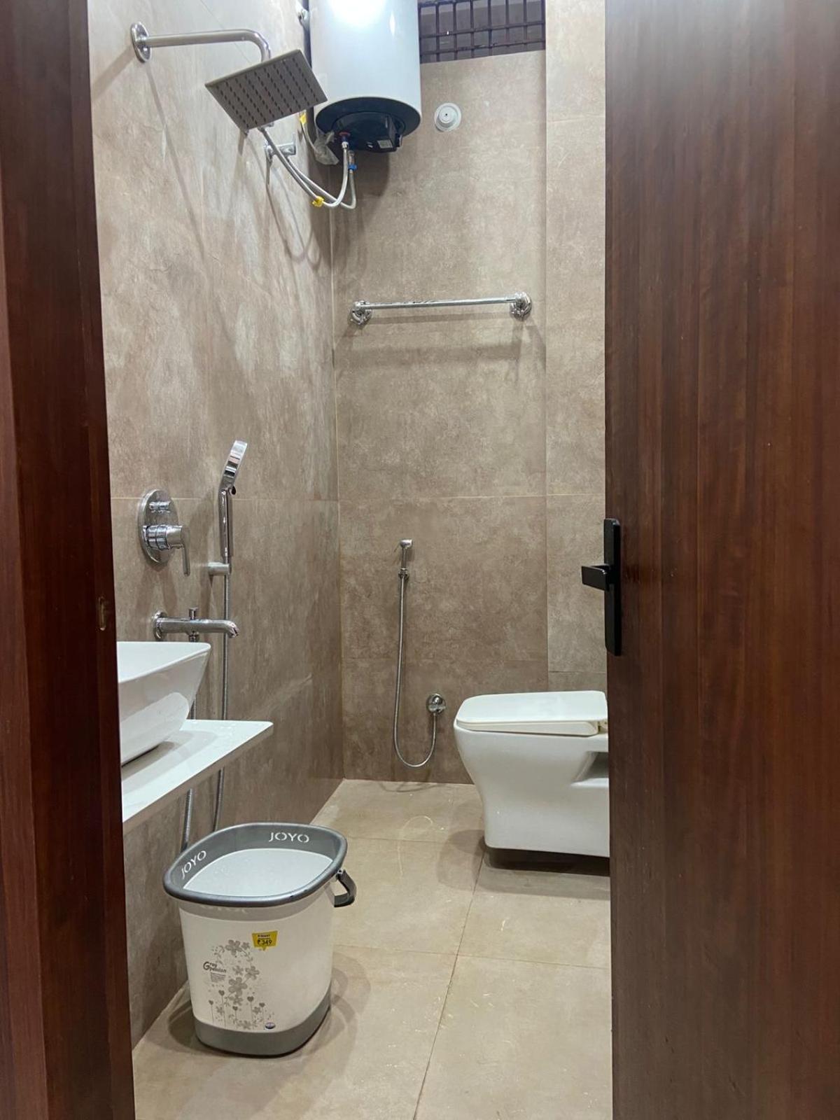 Nirmal Niwas Hotel Varanasi Exterior foto